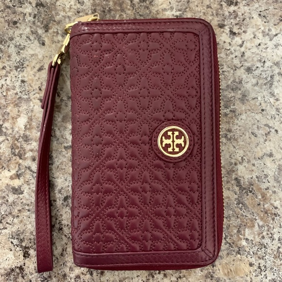 Tory Burch Accessories - Tory Burch Wallet.